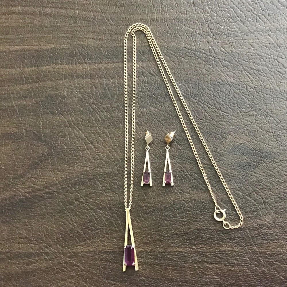 Avon Vintage Gold Necklace & Earrings